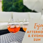 Comfycation アパート *