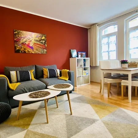 Zentral & Ruhig, Ideal Fuer Office Mit Garten